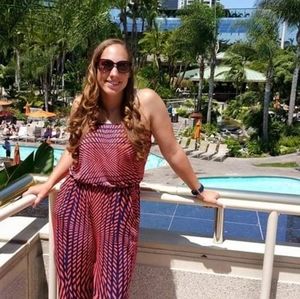 womens jumpsuit w/pockets size large